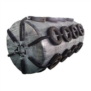 Lebegő habbal töltött sárvédő